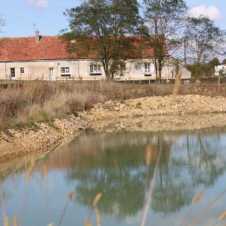 Gite De La Maison Fort Vereaux エクステリア 写真