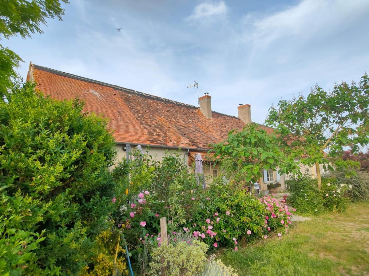 Gite De La Maison Fort Vereaux エクステリア 写真