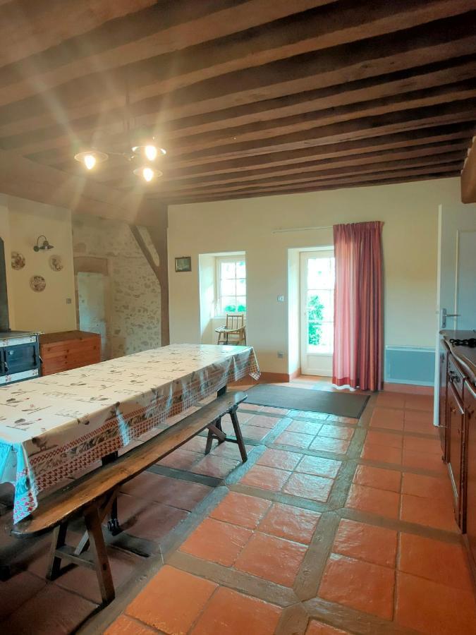 Gite De La Maison Fort Vereaux エクステリア 写真