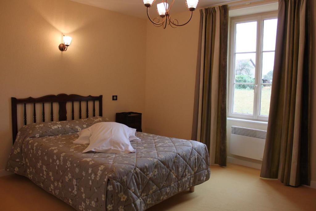 Gite De La Maison Fort Vereaux 部屋 写真